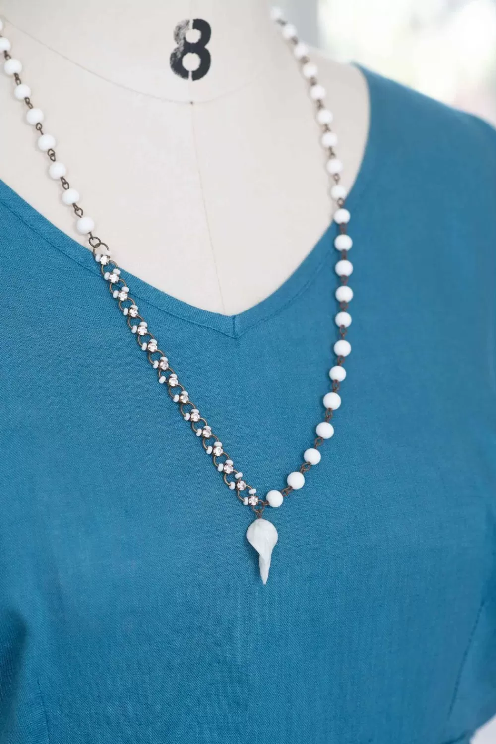 Lazybones Jewellery^Vintage Milk Glass Necklace