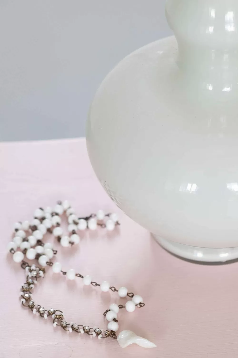 Lazybones Jewellery^Vintage Milk Glass Necklace